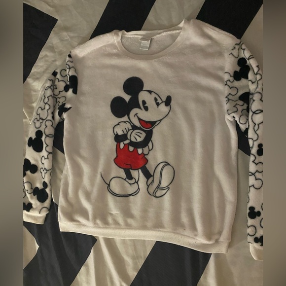 Disney Mickey Mouse women’s Sweatshirt - Picture 5 of 8